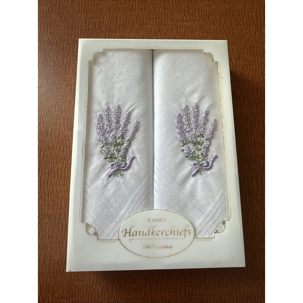 Vtg Set Of 2 Ladies Lavender Embroidered Handkerchiefs In Original Giftbox‎